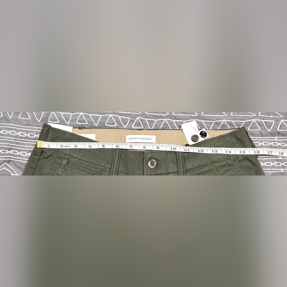 Banana Republic Slim Olive Green Chino Pants Size 31x30 - Picture 6 of 10
